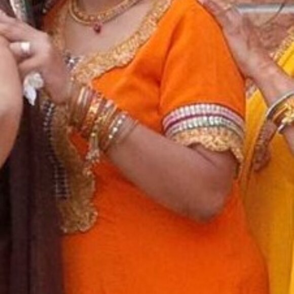 Patiala Salwar Suit - Picture 2 of 3